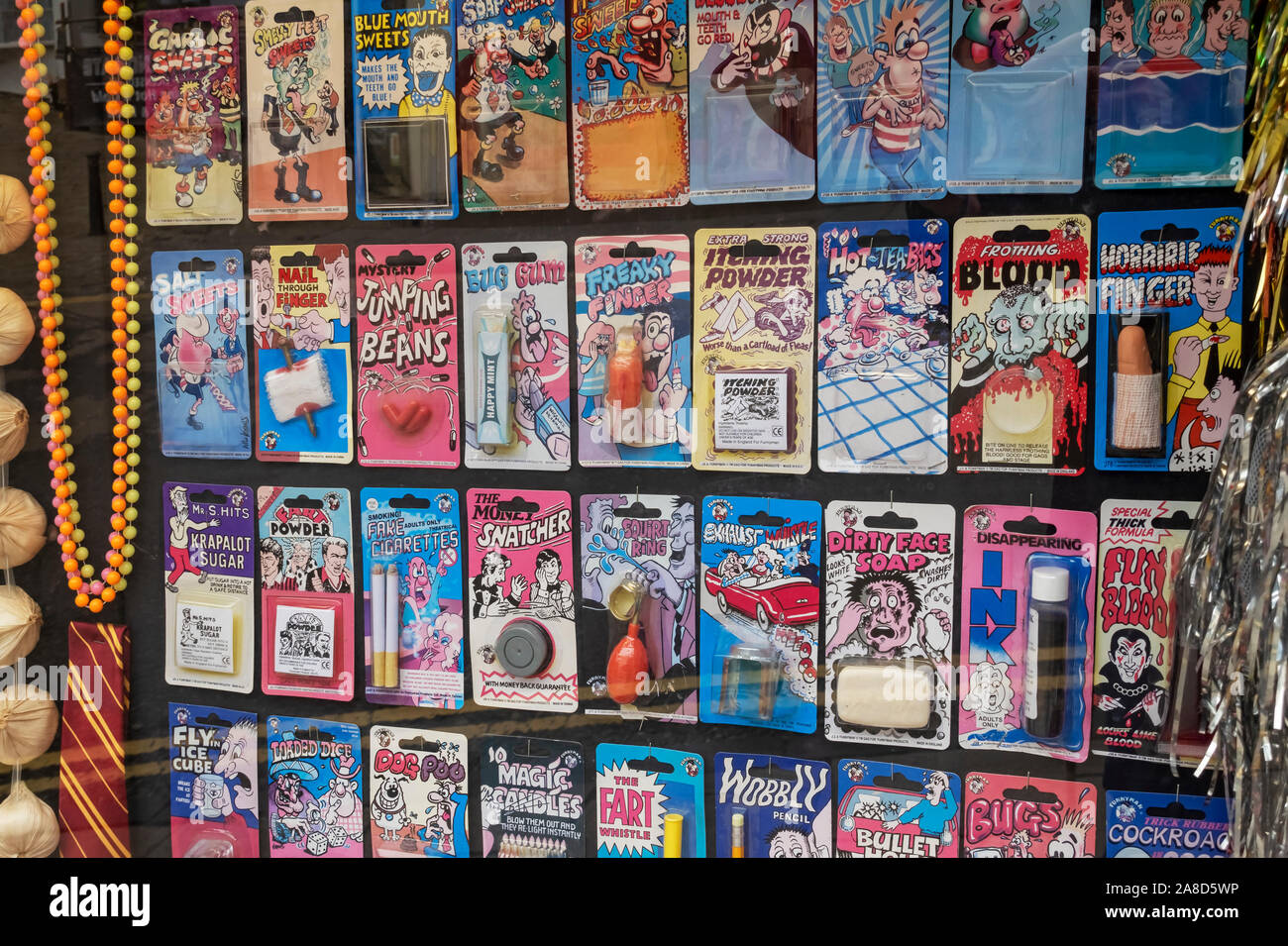 Store front entertain hires stock photography and images Alamy