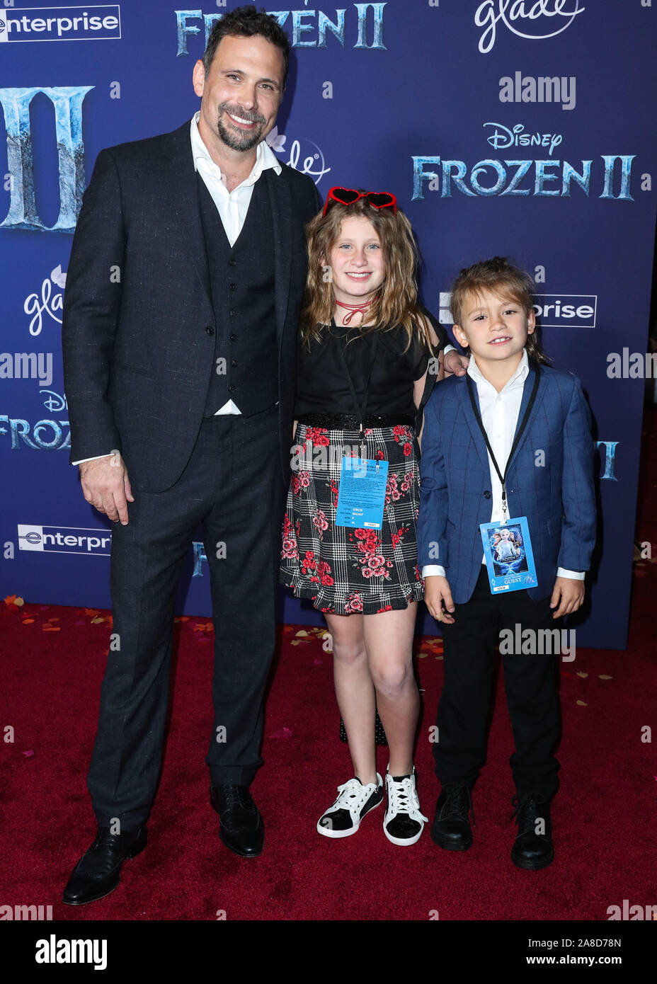 Hollywood, United States. 07th Nov, 2019. HOLLYWOOD, LOS ANGELES, CALIFORNIA, USA - NOVEMBER 07: Jeremy Sisto, Charlie Ballerina Sisto and Bastian Kick Sisto arrive at the World Premiere Of Disney's 'Frozen 2' held at the Dolby Theatre on November 7, 2019 in Hollywood, Los Angeles, California, United States. (Photo by Xavier Collin/Image Press Agency) Credit: Image Press Agency/Alamy Live News Stock Photo