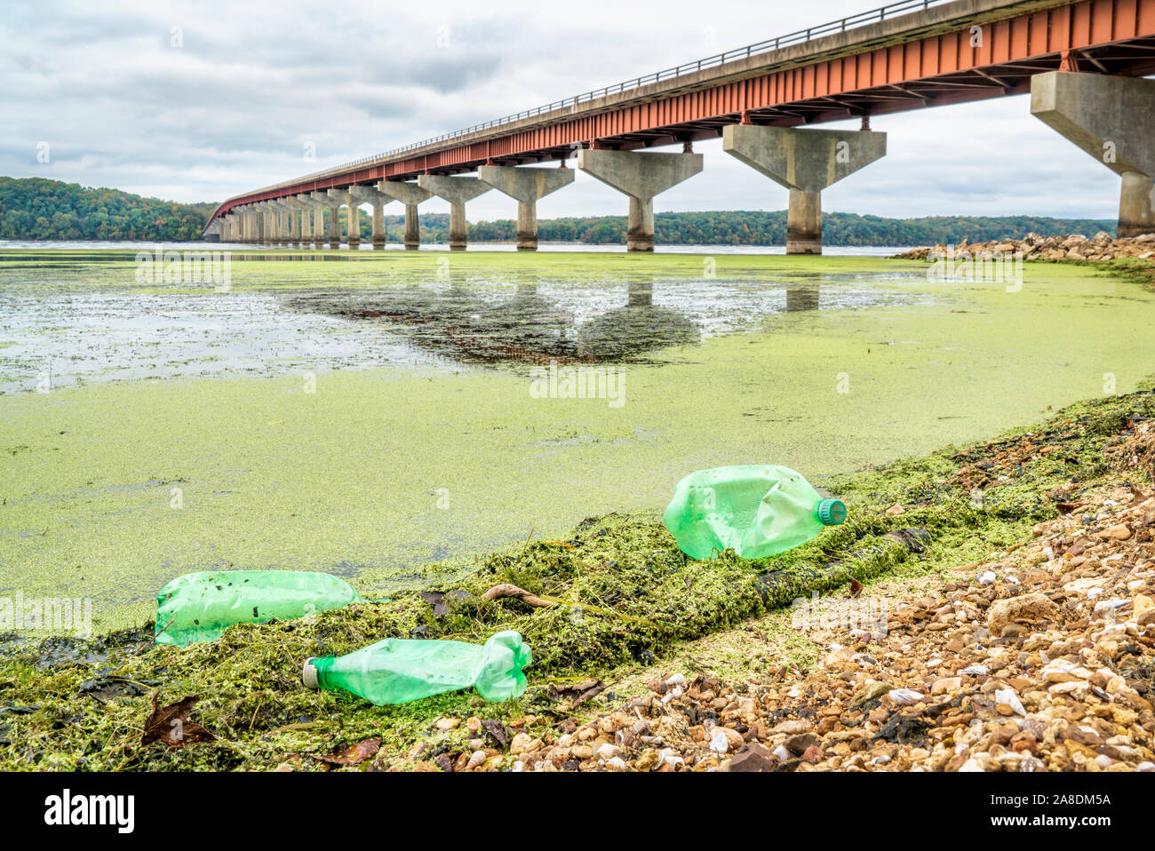 John coffee memorial bridge hi-res stock photography and images - Alamy
