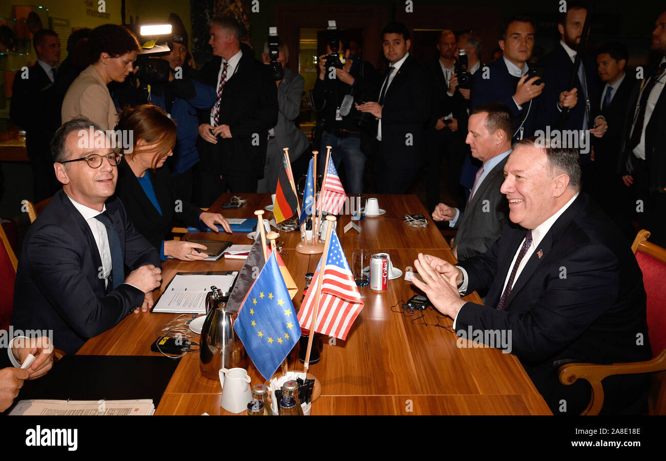 Leipzig, Germany. 07th Nov, 2019. Federal Foreign Minister Heiko Maas (l) and Mike Pompeo, US Secretary of State, sit opposite each other in the City Hall. The inner-German border once ran through the village with just under 50 inhabitants, which in Mödlareuth was partly secured by a wall. The village had therefore been given the nickname 'Little Berlin'. Credit: John Macdougall/AFP-Pool/dpa/Alamy Live News Stock Photo