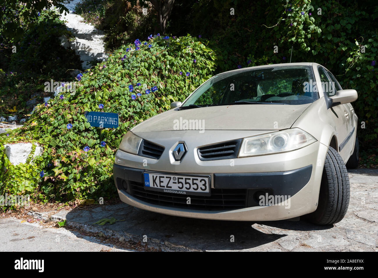 Renault megane parked hi-res stock photography and images - Alamy