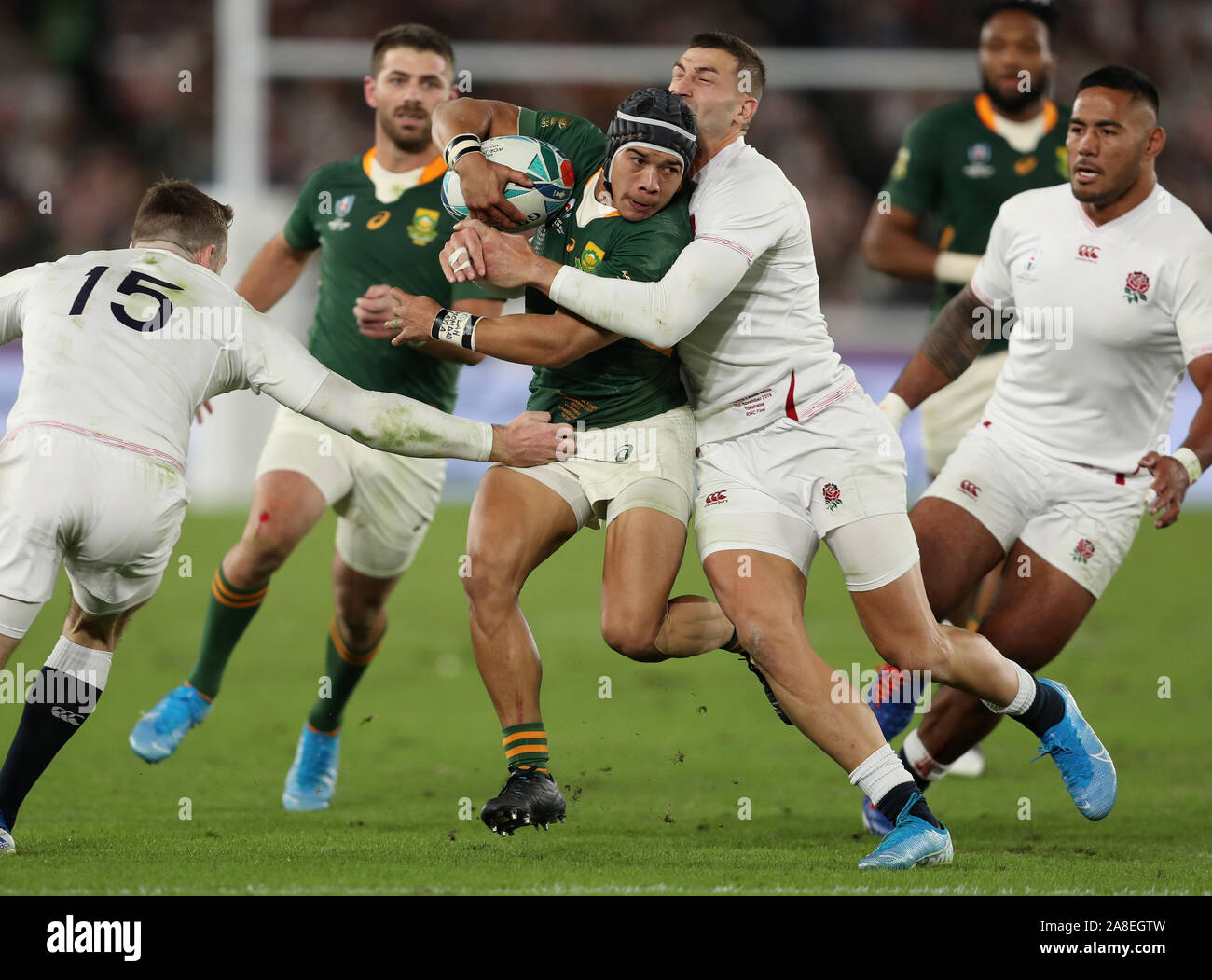 South Africa's Cheslin Kolbe (centre) during the 2019 Rugby World Cup final match at Yokohama Stadium. Stock Photo