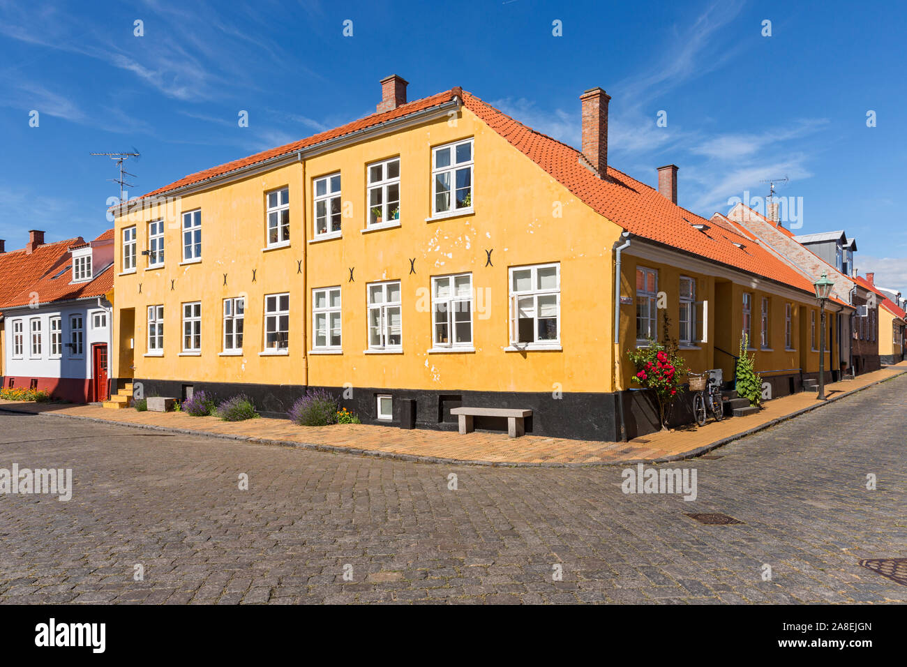 Rønne; Bornholm, Strassenkreuzung, Wohnhaeuser Stock Photo