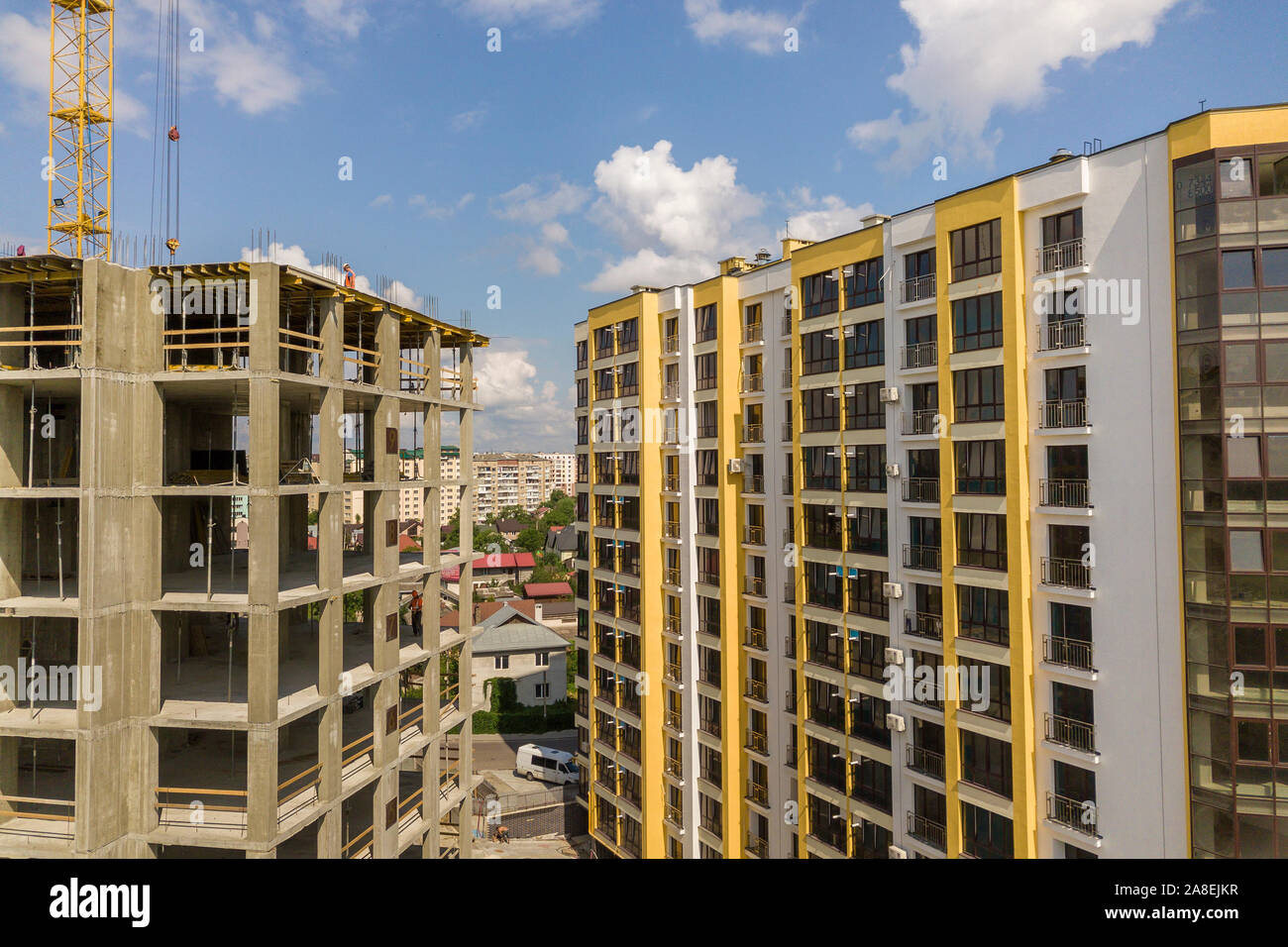 Aerial view flats under construction hi-res stock photography and ...