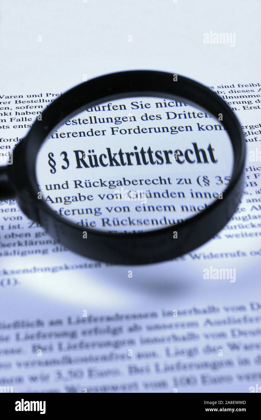 Rücktrittsrecht, Text mit Lupe, Stock Photo