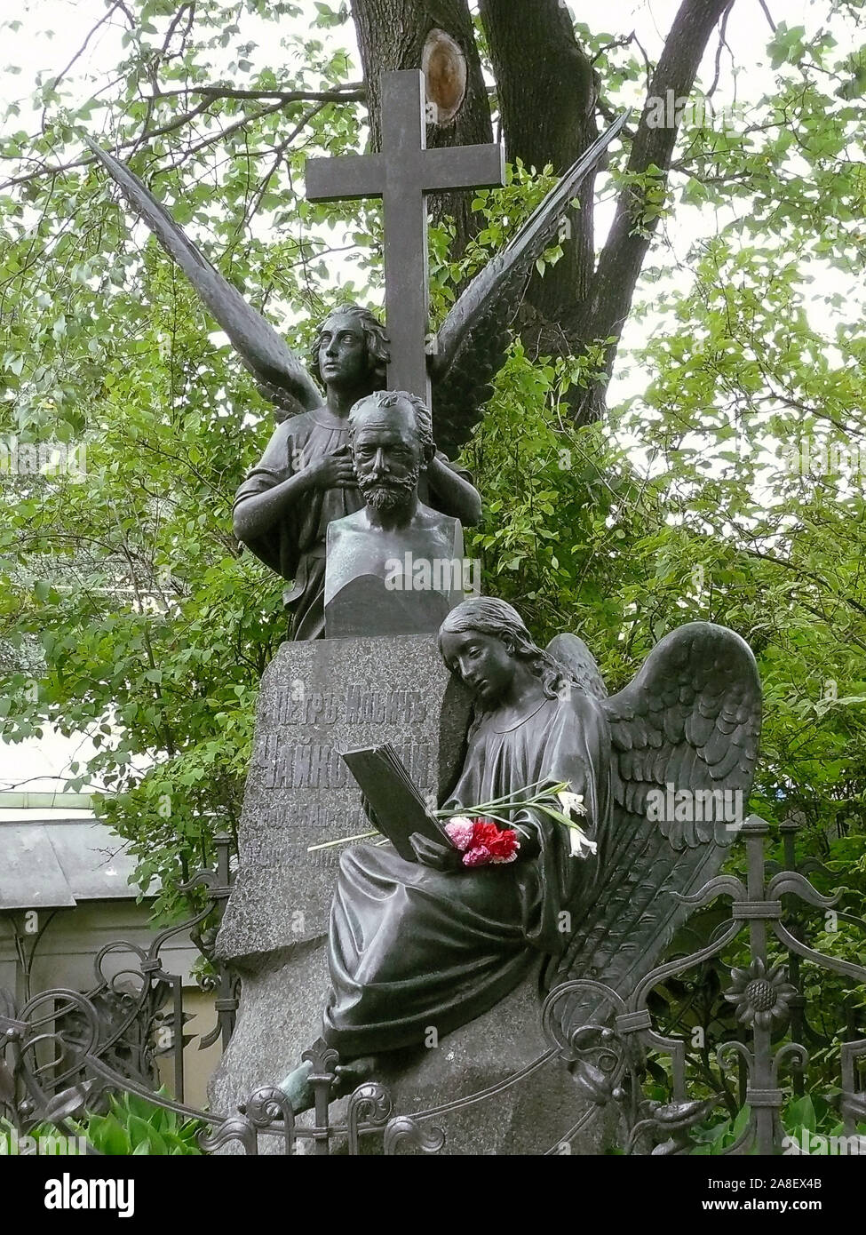 Russland, St. Petersburg, Alexandr-Newski-Kloster, Tichwiner Friedhof, Grab Peter Tschaikowsky, Stock Photo