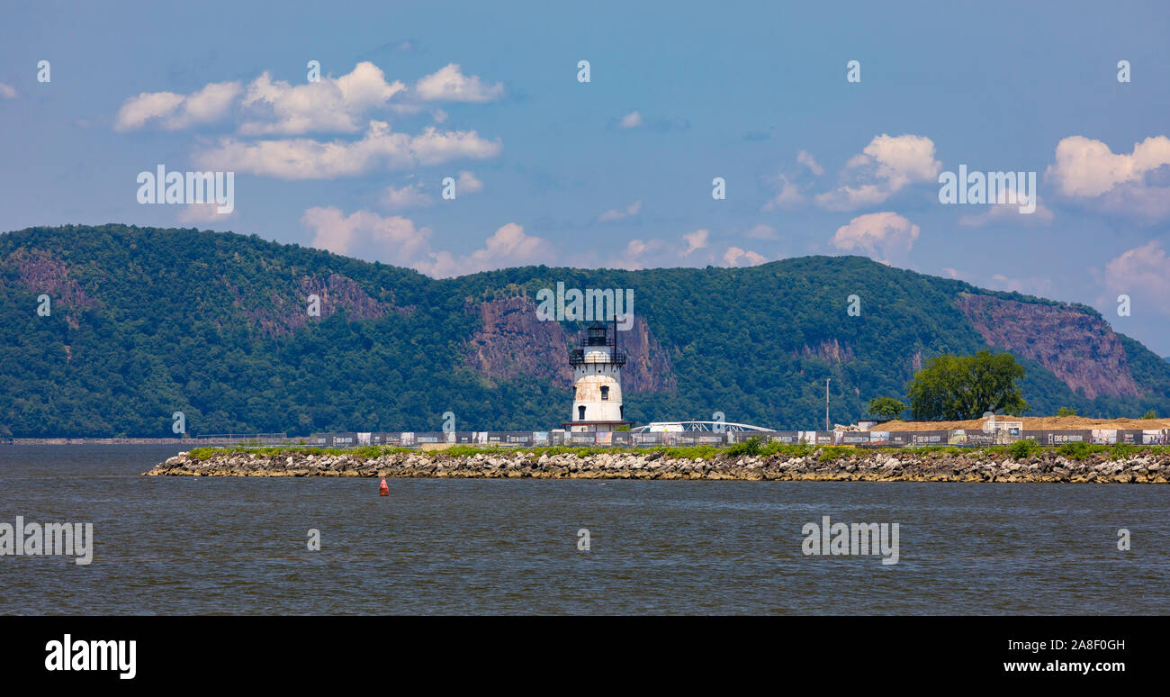 TARRYTOWN, NEW YORK, USA - Sleepy Hollow lighthouse, also know as the Tarrytown Light, on the Hudson River. Stock Photo
