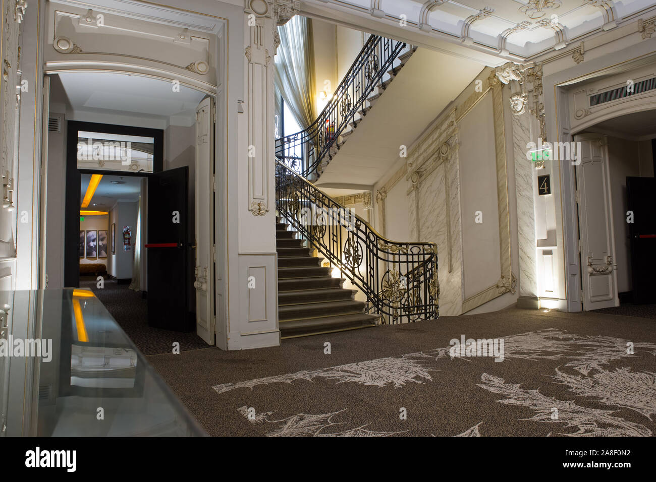 Belle epoque interior hi-res stock photography and images - Alamy