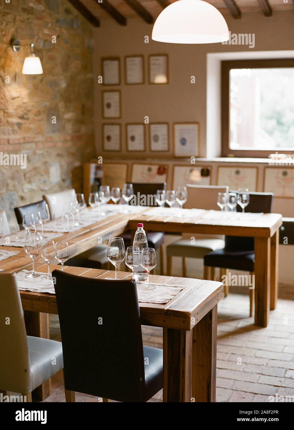 Wine tasting room hires stock photography and images Alamy