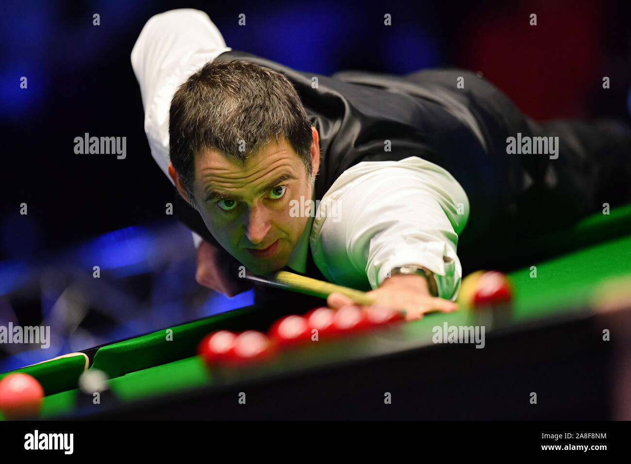 COVENTRY, UNITED KINGDOM. 08th Nov, 2019. Ronnie O'Sullivan vs Neil  Robertson during Day 5 Semi-Final of 2019 ManBetx Champion of Champions at  Ricoh Arena on Friday, November 08, 2019 in COVENTRY ENGLAND.