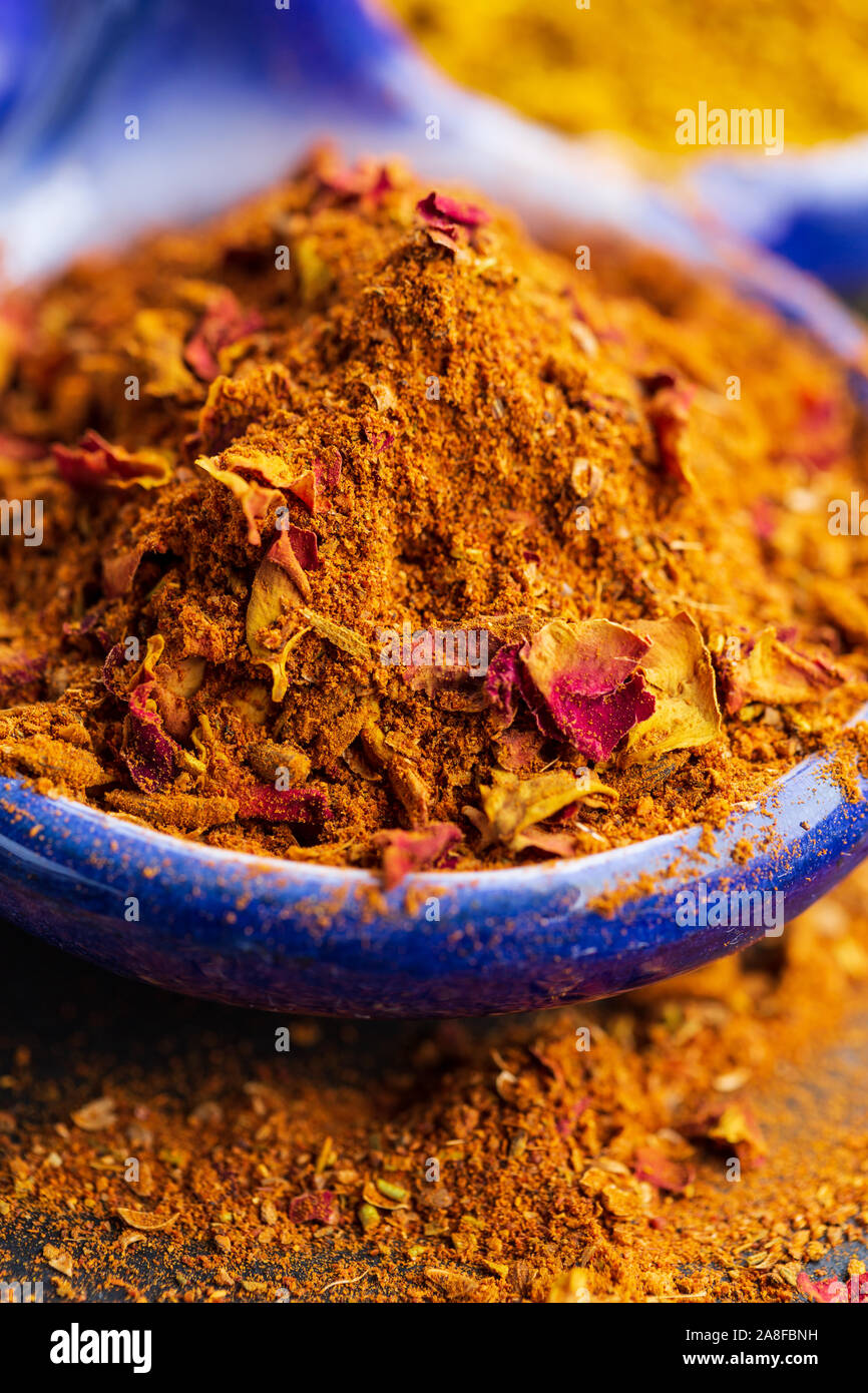 ras el hanout moroccan spice mix Stock Photo Alamy
