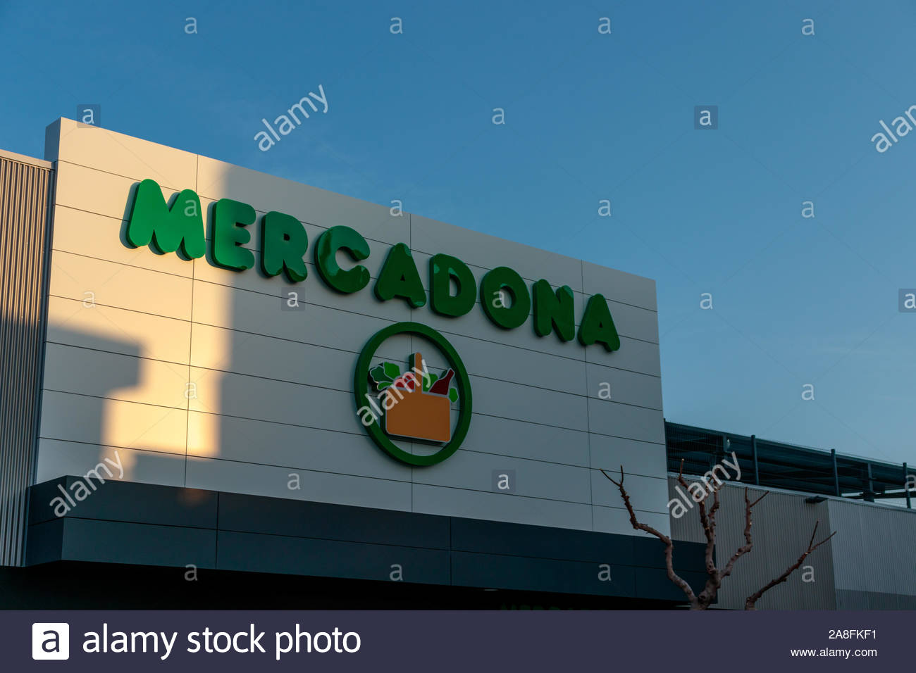 Mercadona Supermarket Stock Photos & Mercadona Supermarket Stock Images