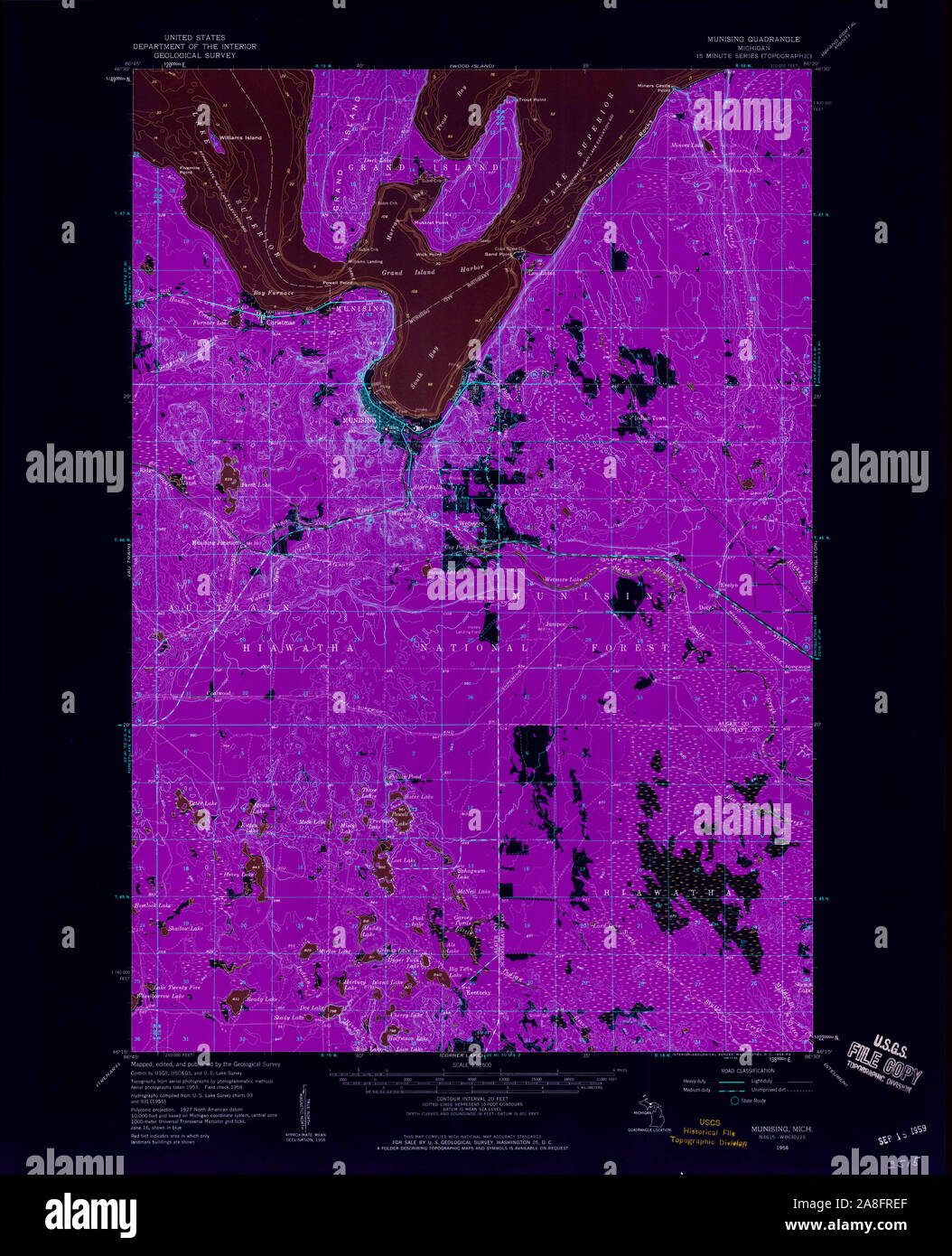 Map of munising hires stock photography and images Alamy