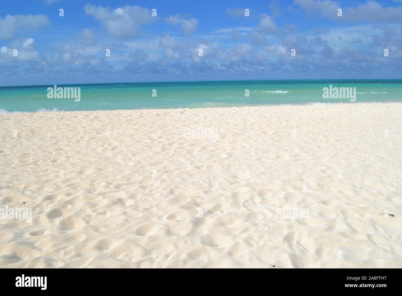 Cuban white sand beach Stock Photo - Alamy