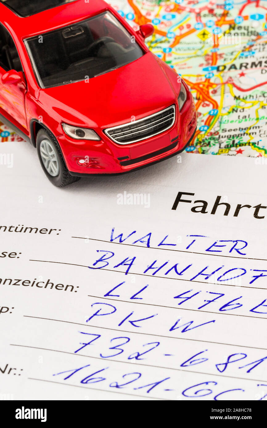 Auto mit Fahrtenbuch, Modellauto, Symbolfoto, Stock Photo