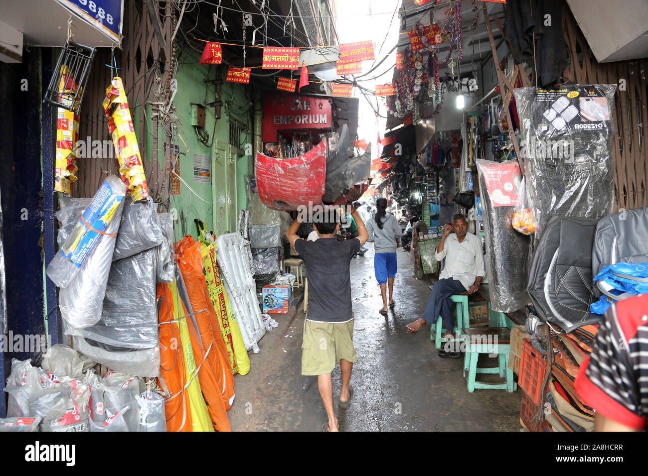 Auto parts store on Malik bazar in Kolkata, India Stock Photo Alamy