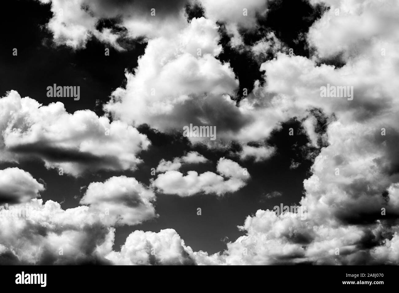 Fair weather cumulus cloud Black and White Stock Photos & Images - Alamy