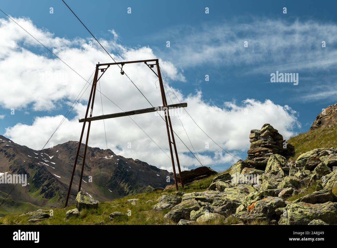 Material ropeway hi-res stock photography and images - Alamy