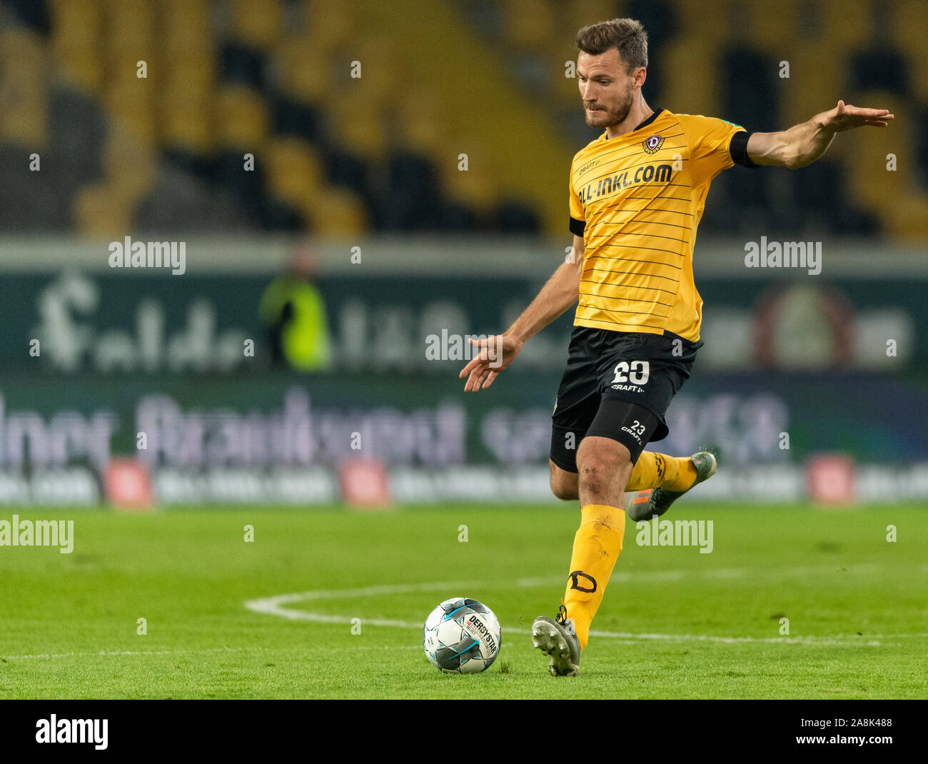 Florian Ballas Sg Dynamo Dresden High Resolution Stock Photography And Images Alamy