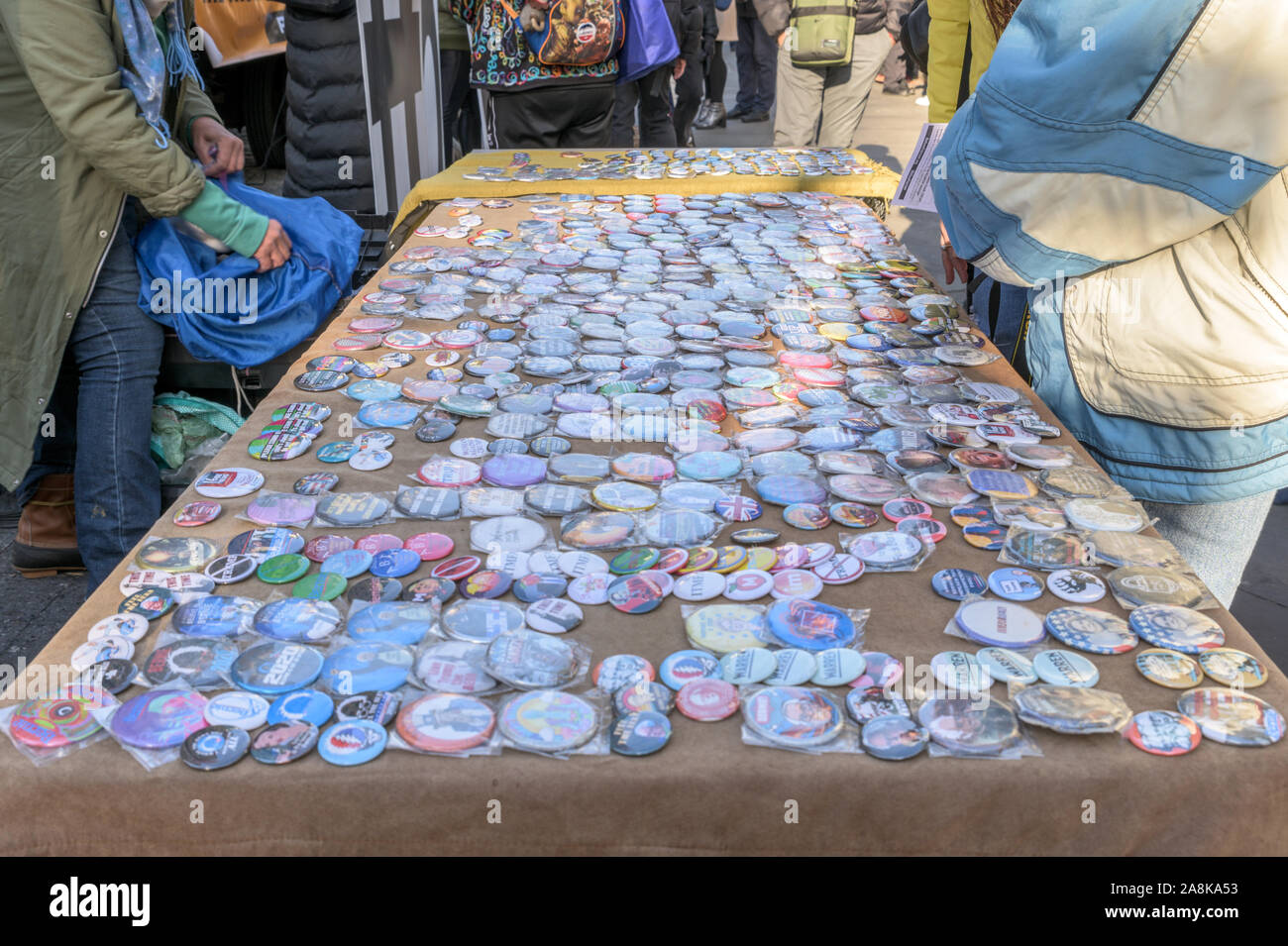 Protest buttons hi-res stock photography and images - Alamy
