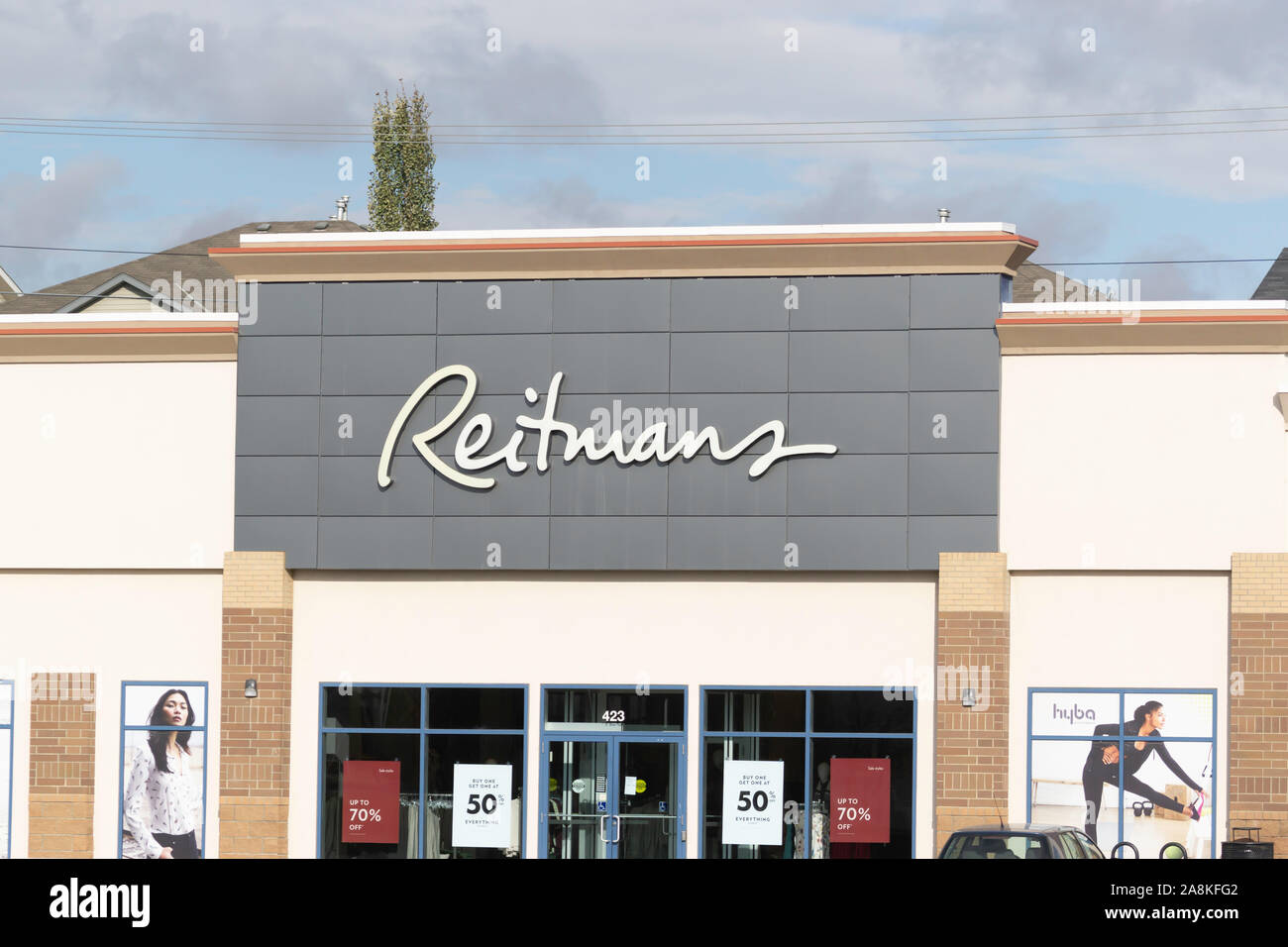 Reitmans retail store hi-res stock photography and images - Alamy