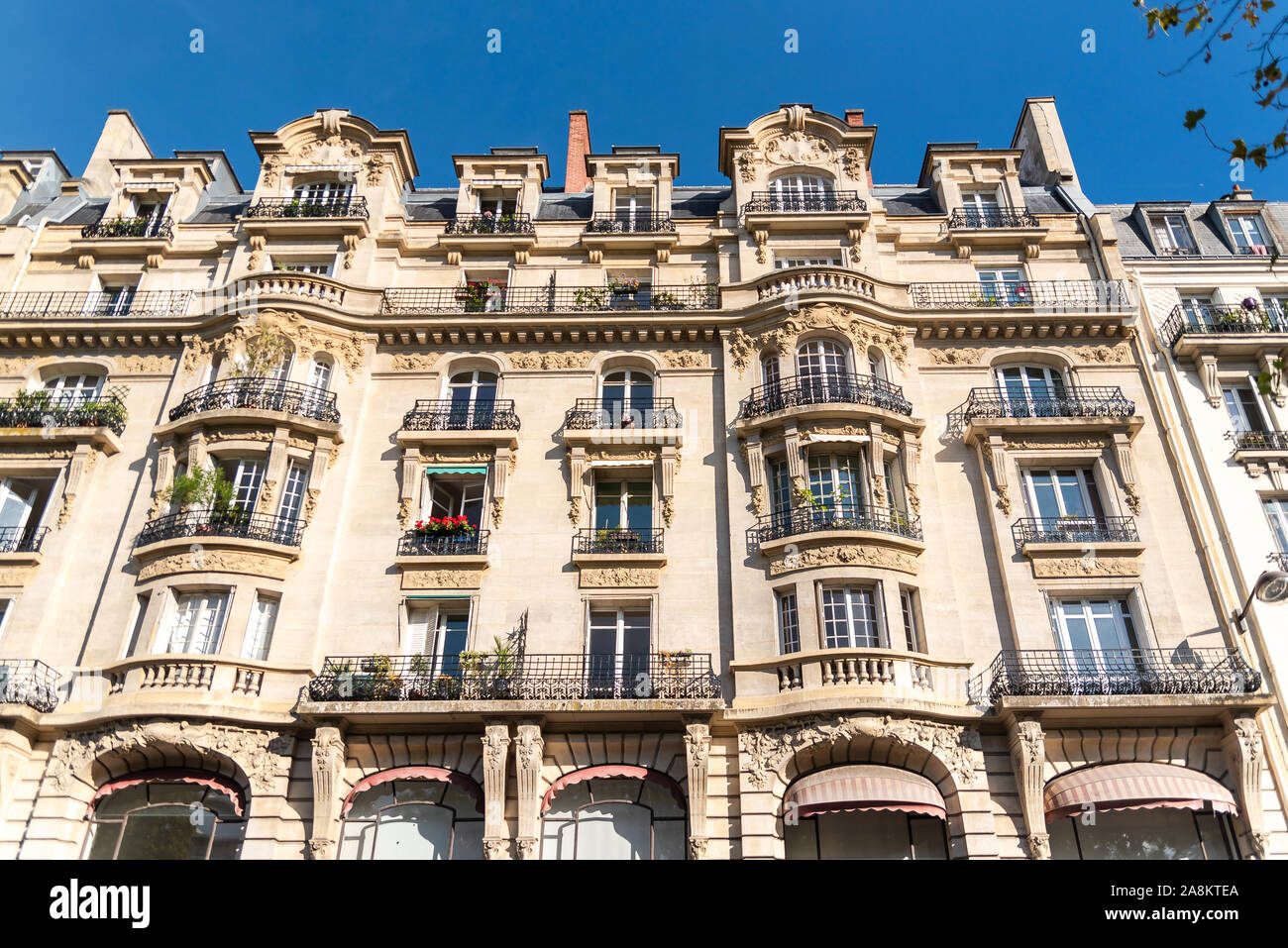 Typical houses in paris hires stock photography and images Alamy