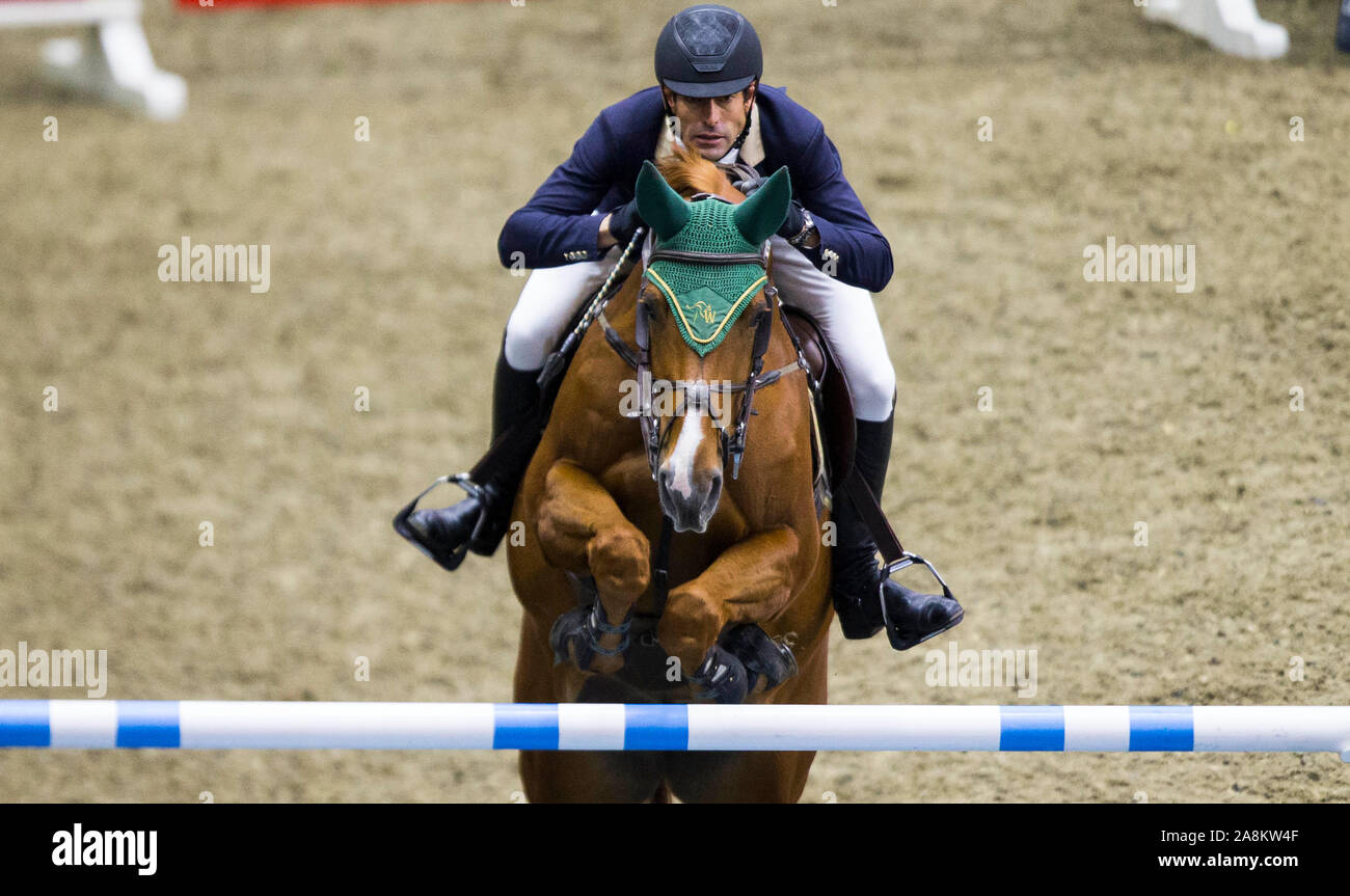 Toronto Canada 9th Nov 19 Rowan Wills Of Australia Rides His Horse Blue Movie During The Longines Fei World Cup Jumping Toronto 19 In Toronto Canada Nov 9 19 Credit Zou Zheng Xinhua Alamy