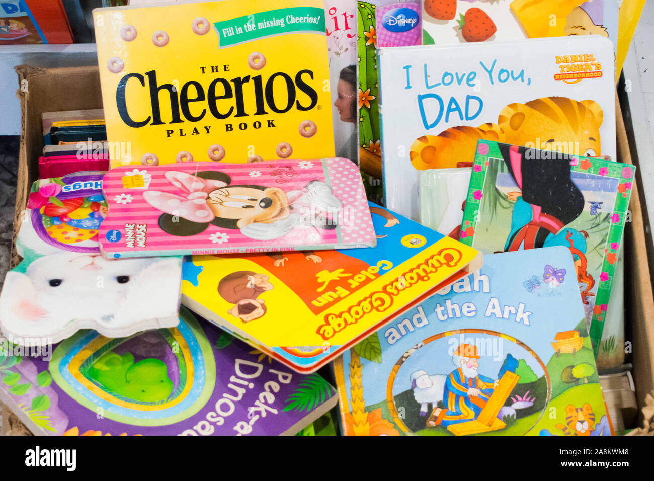 NOV. 2, 2019BAGUIO CITY PHILIPPINES Hardbound books on sale at a low