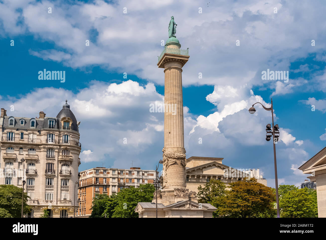 paris-place-de-la-nation-typical-buildings-and-the-column-and-statue