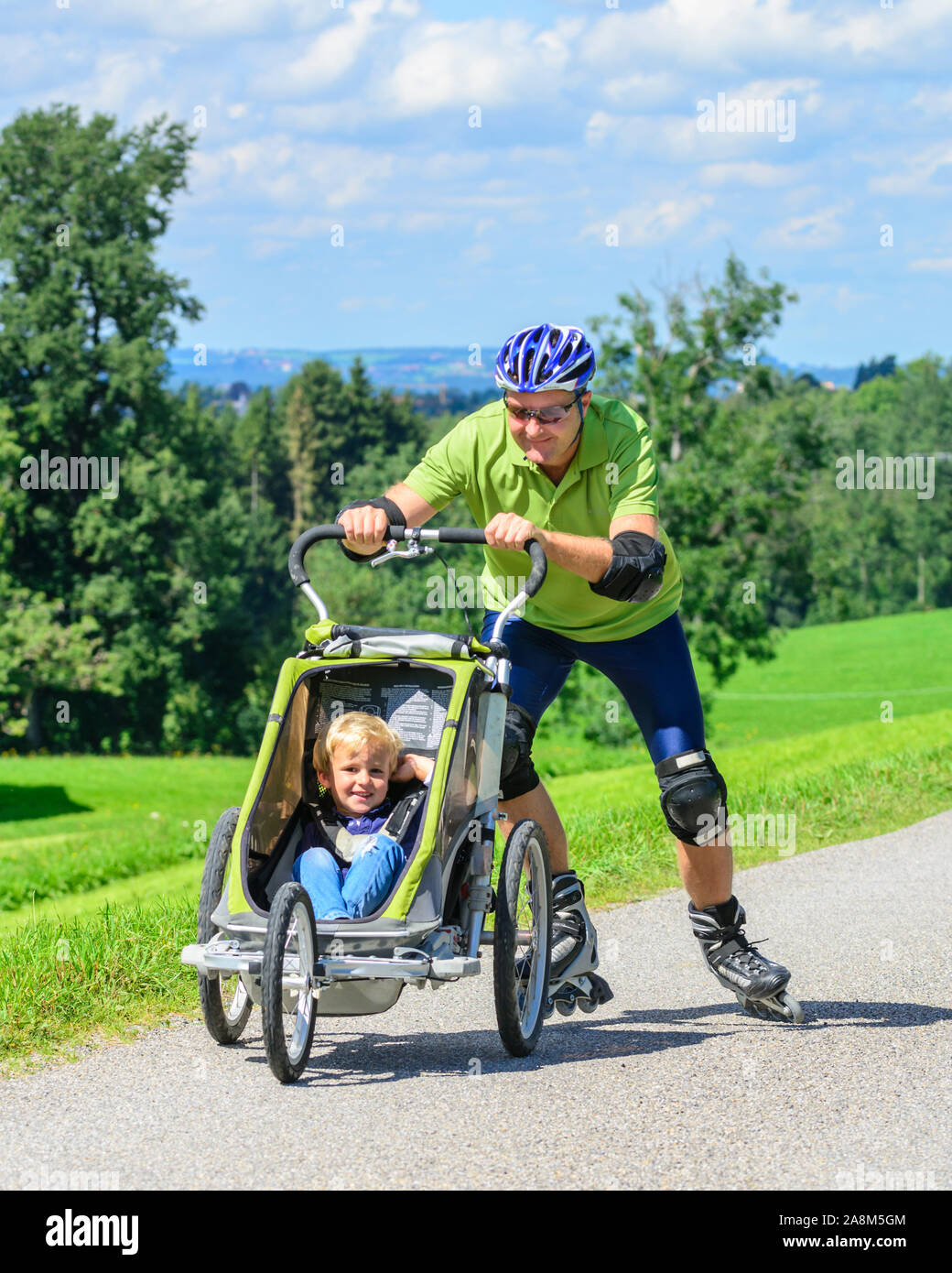 Inline skating child hi-res stock photography and images - Page 6 - Alamy