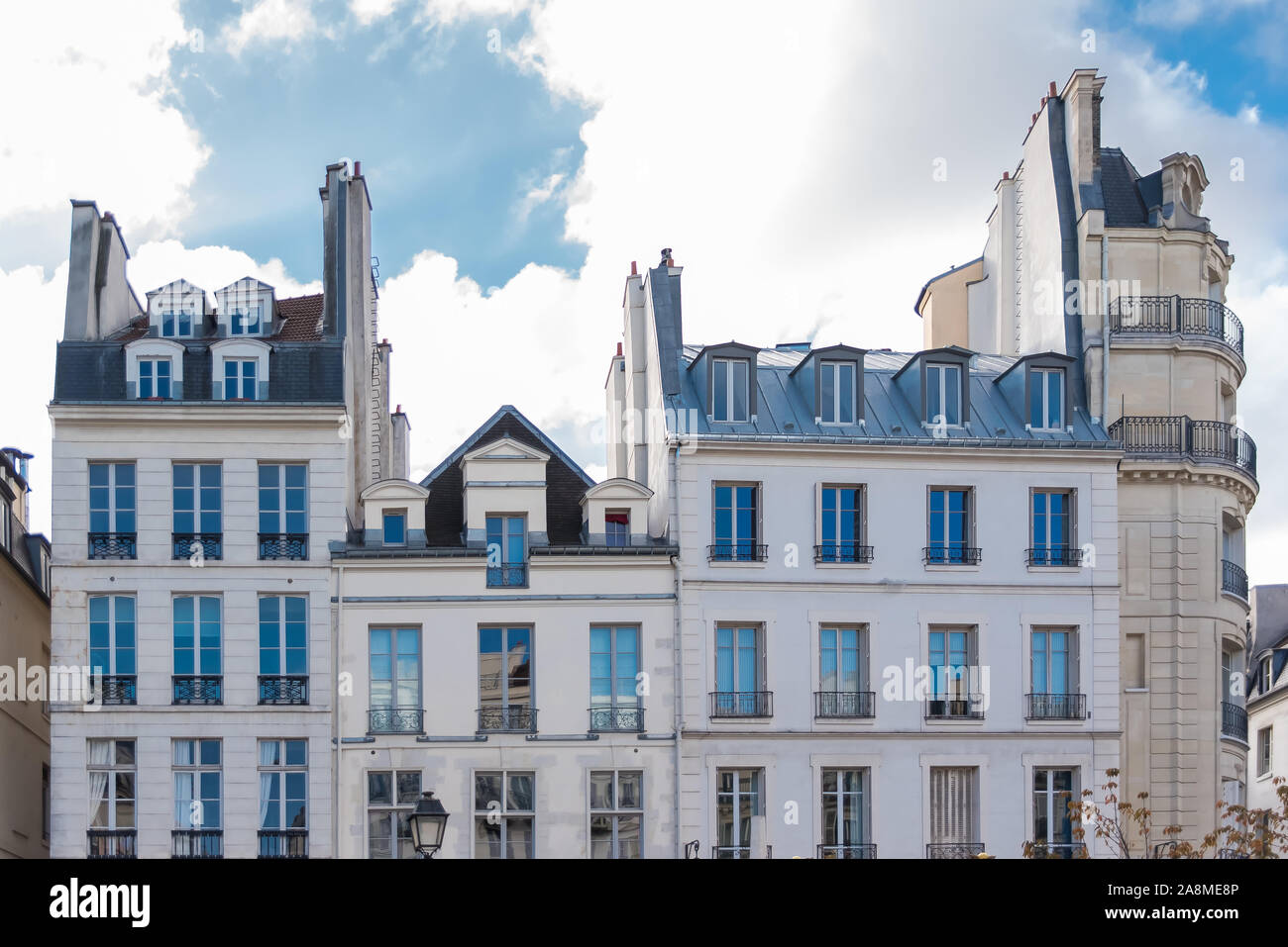 Typical Houses In Paris High Resolution Stock Photography and Images