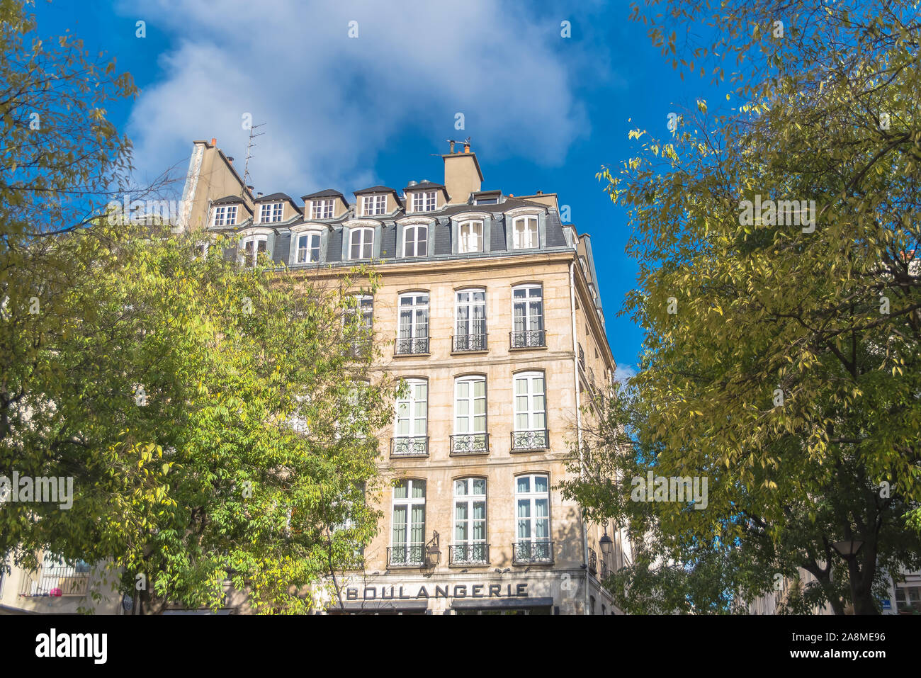 Typical houses in paris hires stock photography and images Alamy