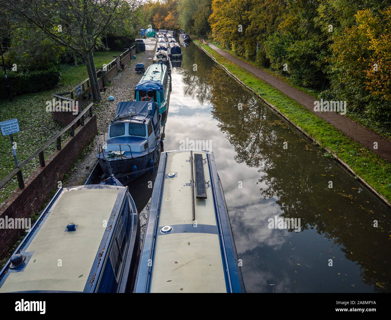 Narrow Boats on Castle Mill Stream, Oxford, Oxfordshire, England, UK, GB. Stock Photo