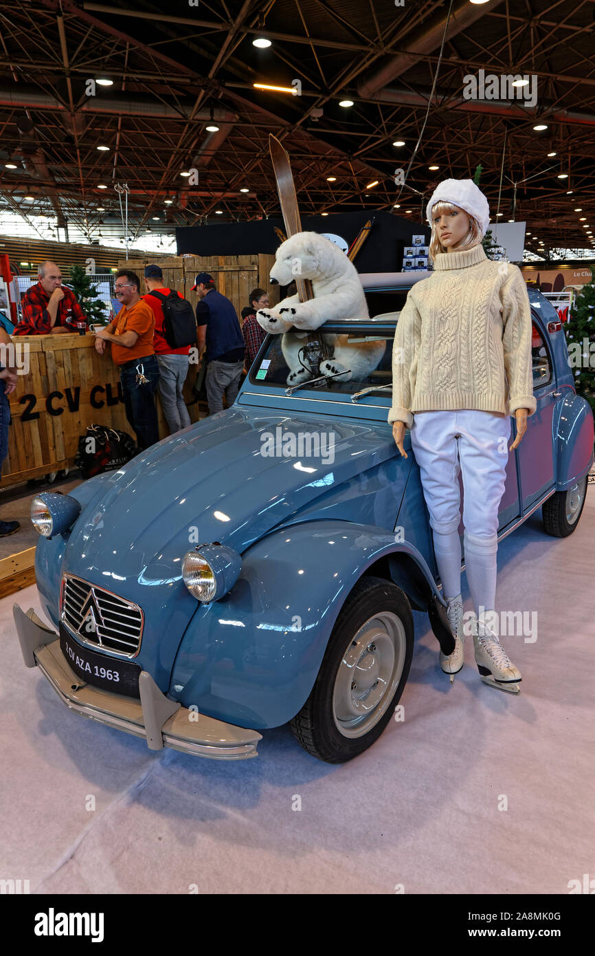 LYON, FRANCE, November 8, 2019 : Old scene at the motorshow. The Salon Epoq Auto stands in Lyon since 1979 with more than 67,000 visitors each year. Stock Photo