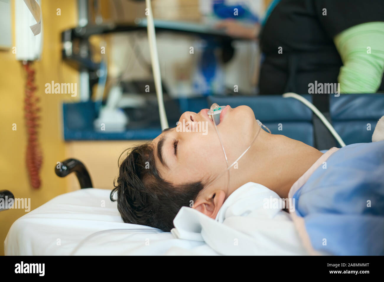 Unconscious patient hospital hires stock photography and images Alamy