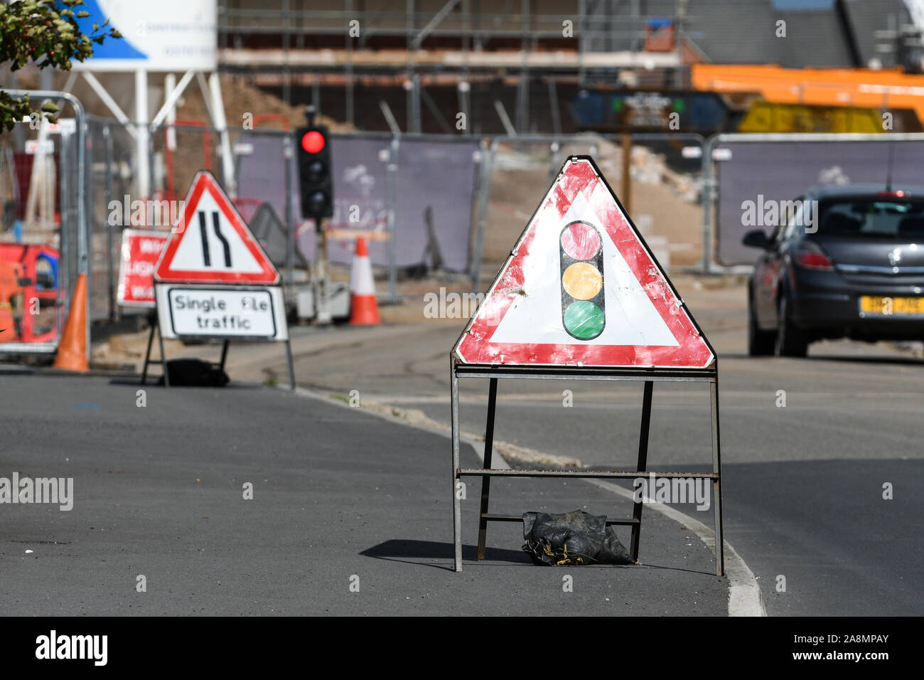 temporary traffic lights Stock Photo - Alamy