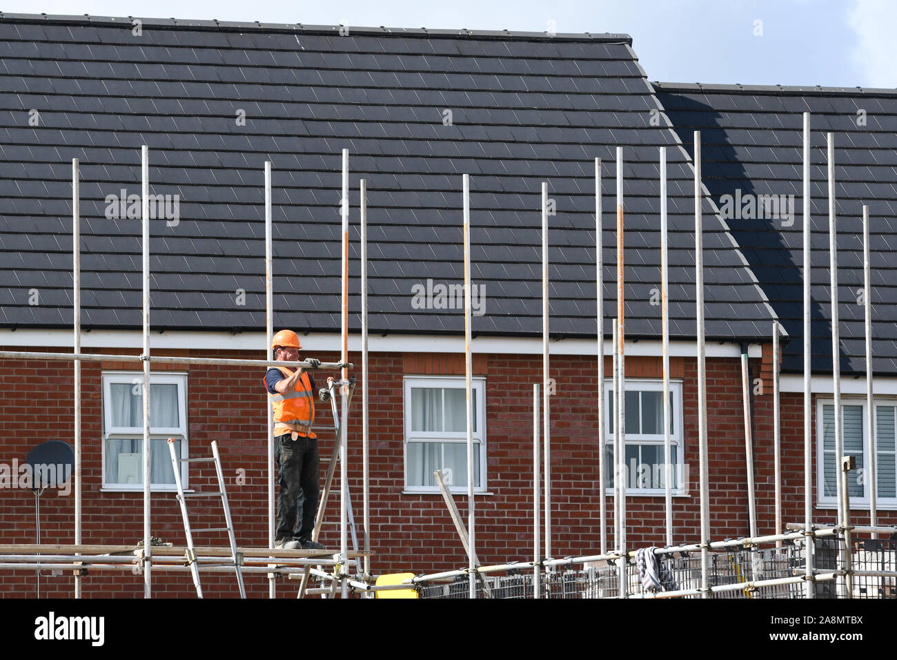 new houses being built in loughborough Stock Photo Alamy