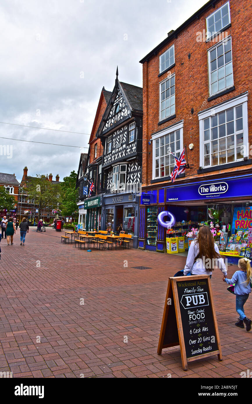 Nantwich town centre shops hi-res stock photography and images - Alamy