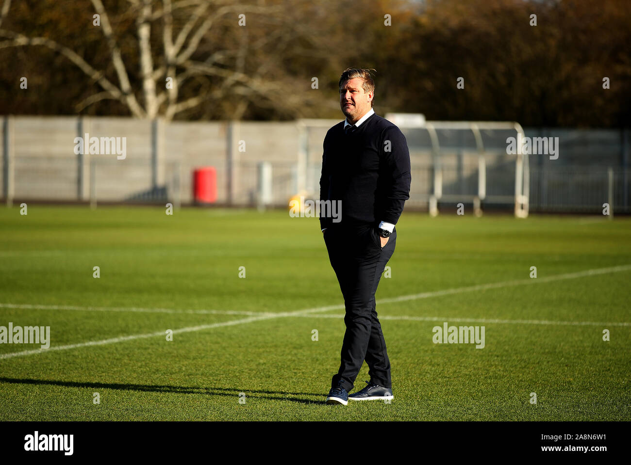 Oxford United manager Karl Robinson before the FA Cup First Round match at the SKYEx Community Stadium, London. Stock Photo