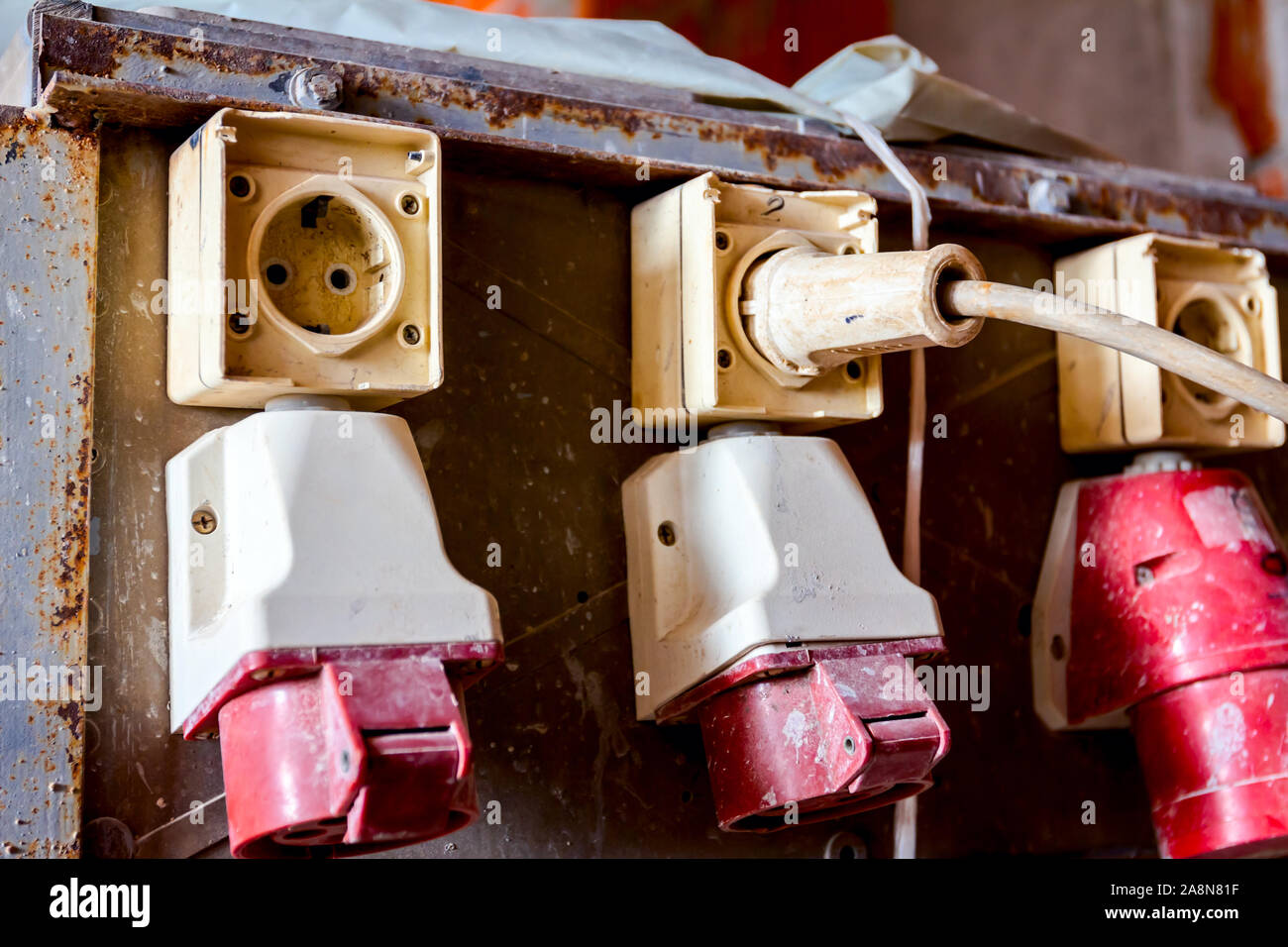 Distribution panel with Industrial multiphase power plugs and sockets