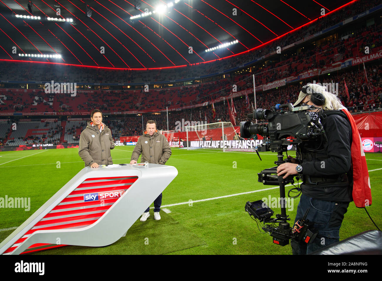 Munich, Germany. 09th Nov, 2019. Football FC Bayern Munich - Dortmund, Munich November 9, 2019. Sebastian HELLMANN, Lothar Matthaeus    FC BAYERN MUNICH - BORUSSIA DORTMUND 4-0  - DFL REGULATIONS PROHIBIT ANY USE OF PHOTOGRAPHS as IMAGE SEQUENCES and/or QUASI-VIDEO -  1. Credit: Peter Schatz/Alamy Live News Stock Photo
