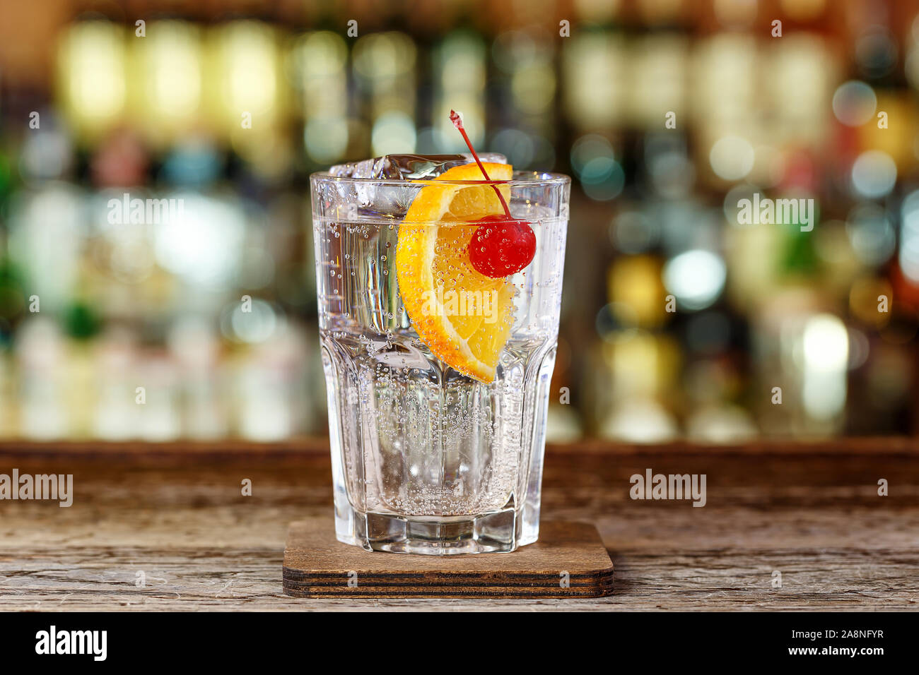 Cocktail tom collins in a Drinks with gin, lemon juice, soda