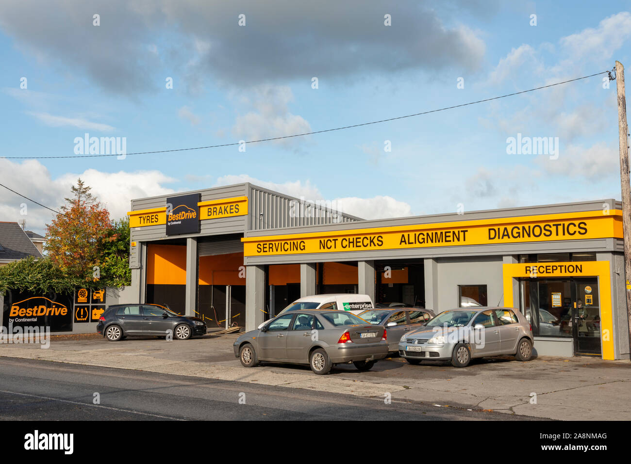 Continental Tyres Stock Photos & Continental Tyres Stock Images Alamy