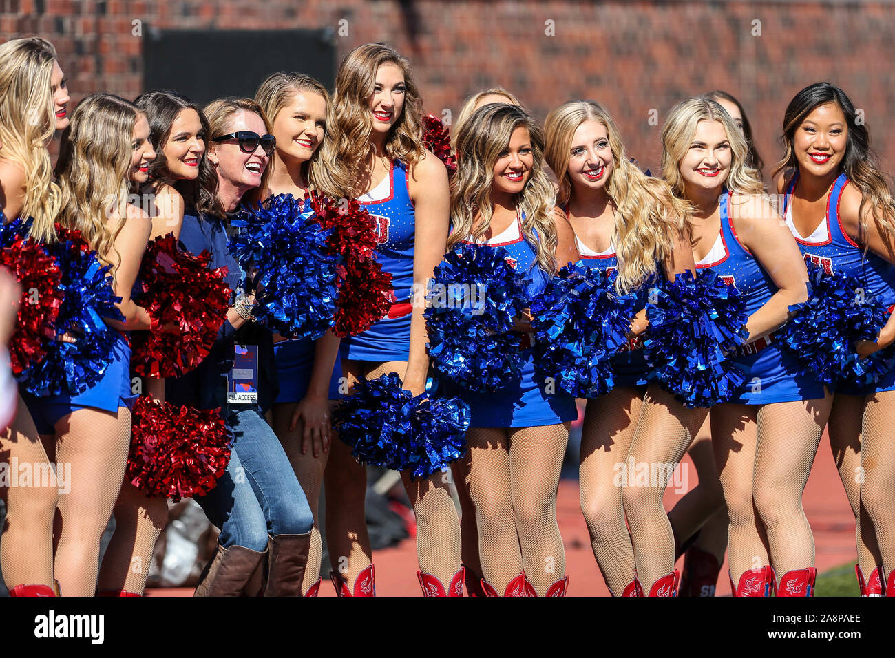 Dallas, Texas, USA. 9th Nov, 2019. SMU Cheerleaders in action during