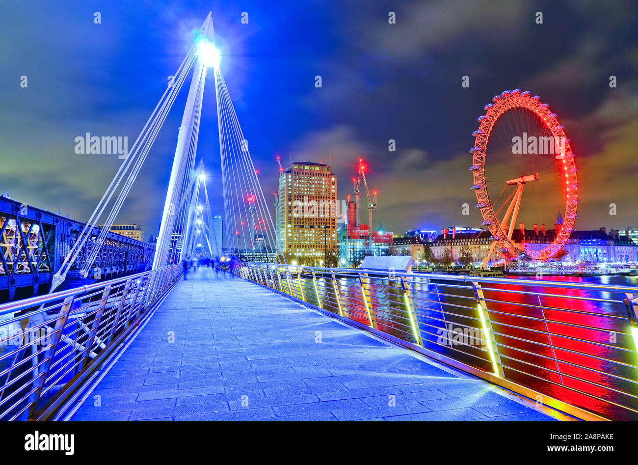 Golden Eye, London!  London eye at night, London eye, Famous places