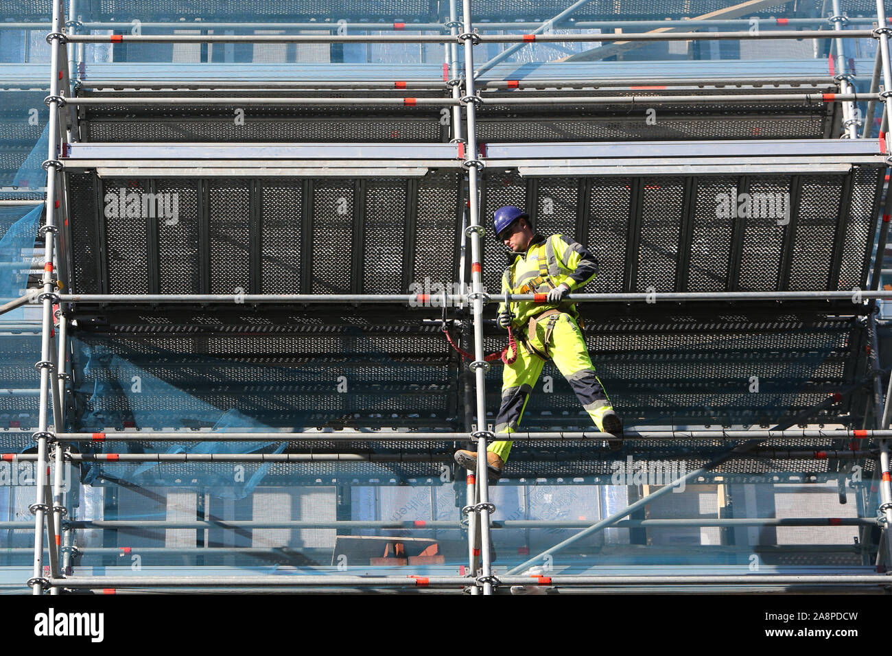 Patented scaffolding hires stock photography and images Alamy