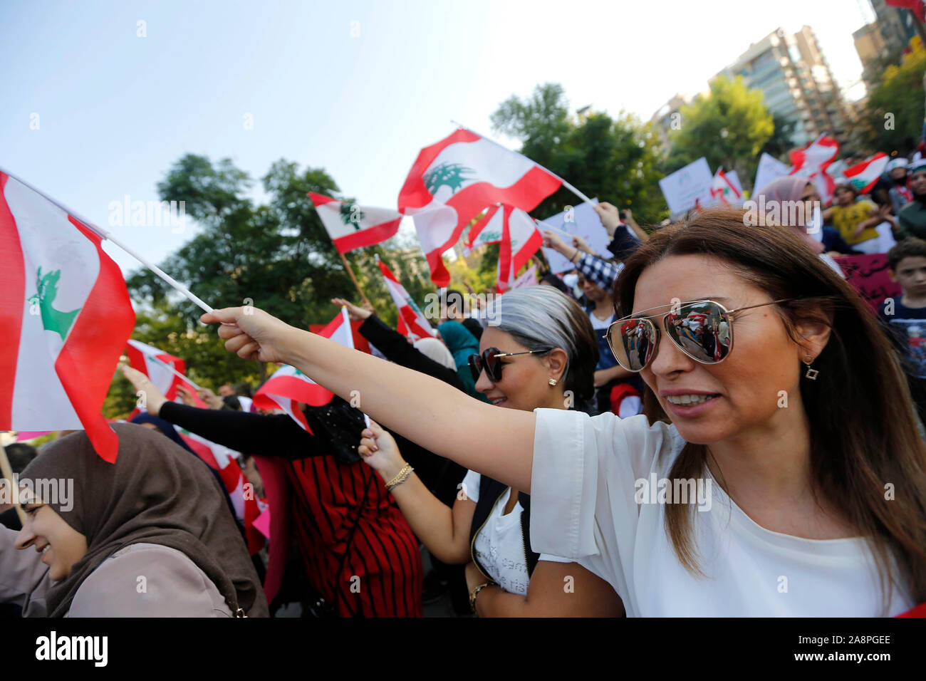 Beirut, Lebanon. 10th Nov, 2019. People take part in a protest against the government's policies in Beirut, Lebanon, on Nov. 10, 2019. Credit: Bilal Jawich/Xinhua/Alamy Live News Stock Photo