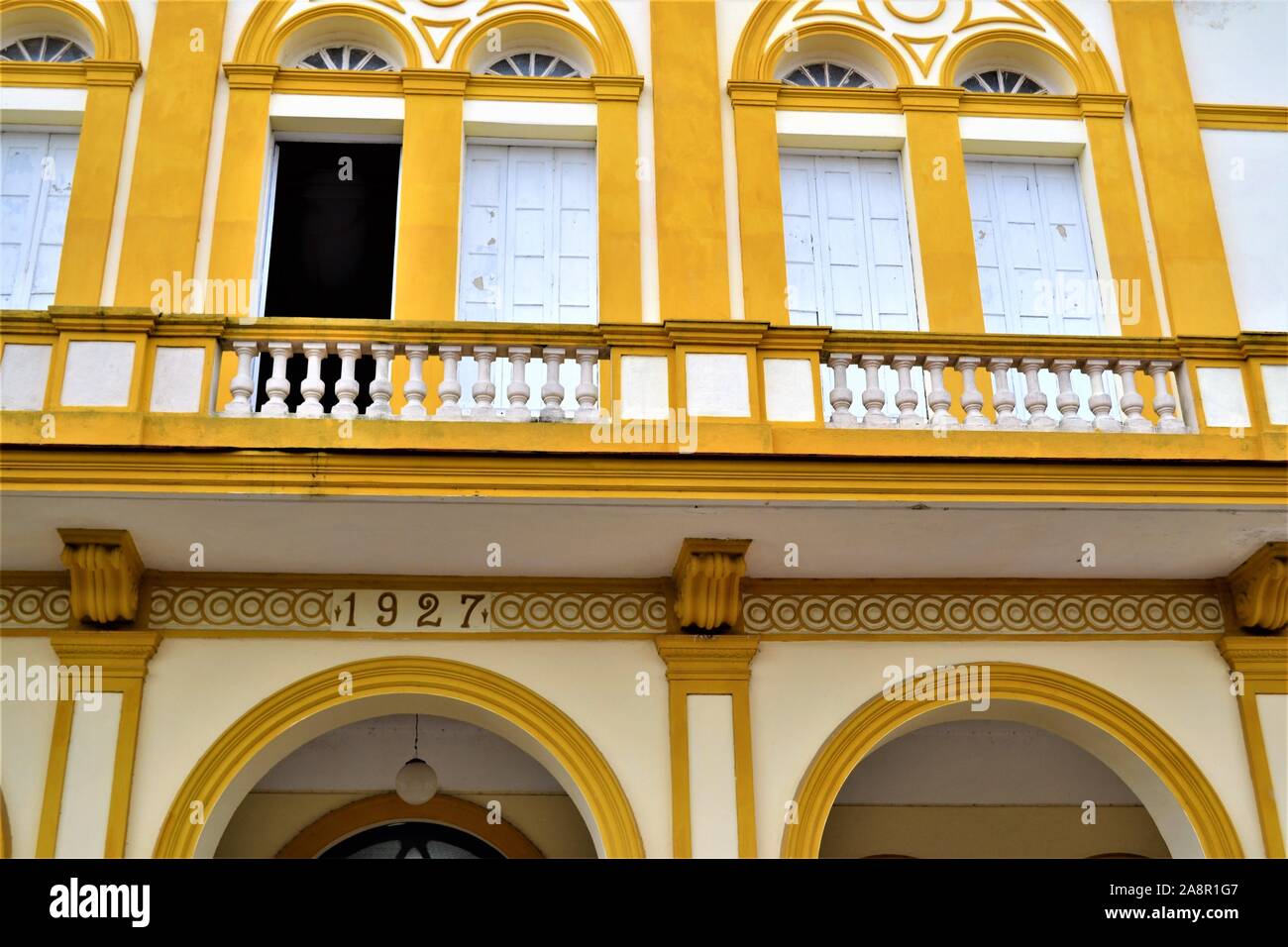 Spanish architecture in cuba hi-res stock photography and