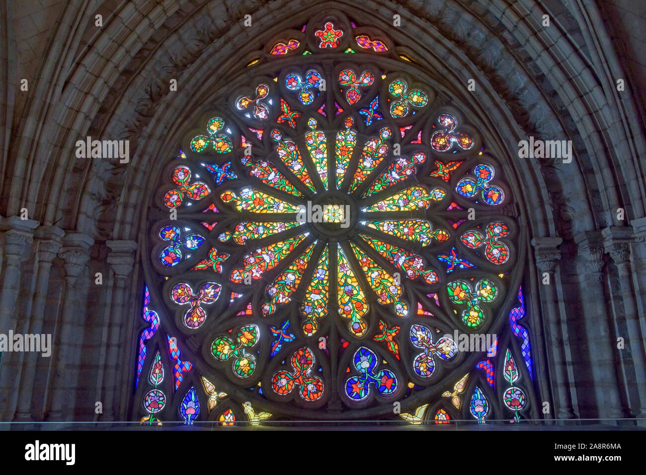 Rose window stained glass in the Basilica of the National Vow (Basílica del Voto Nacional), Quito, Ecuador Stock Photo
