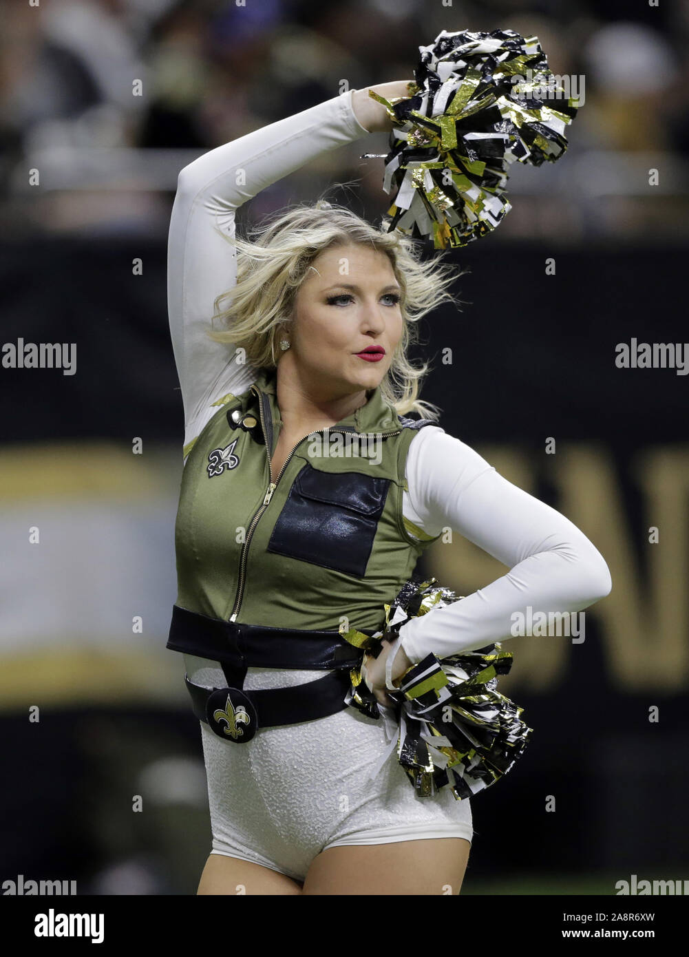 Nfl cheerleader saints hi-res stock photography and images - Alamy